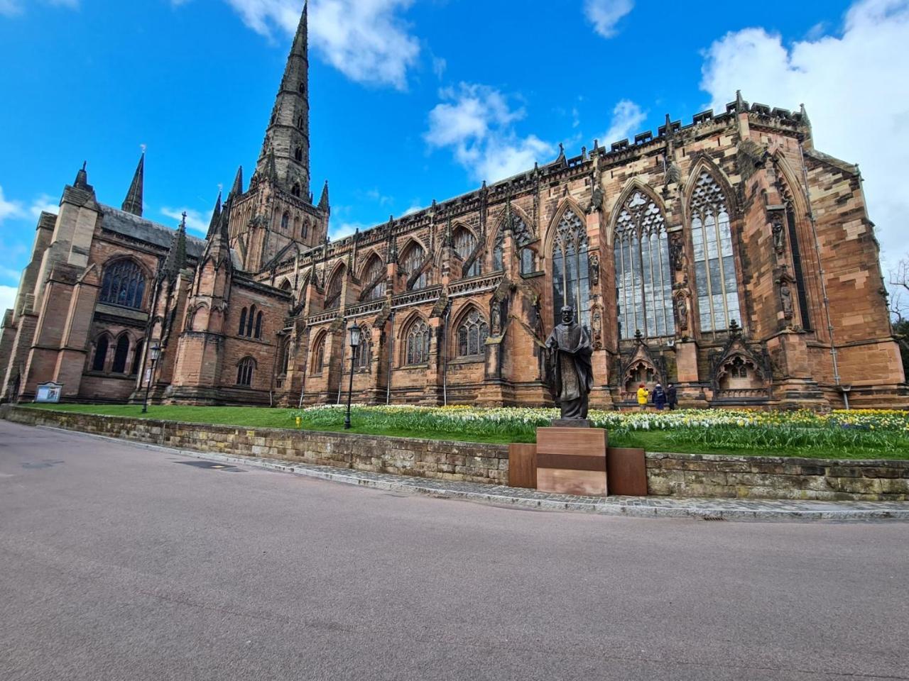 Samuels' A Duplex Apartment By Spires Accommodation In Lichfield City Centre Exterior foto